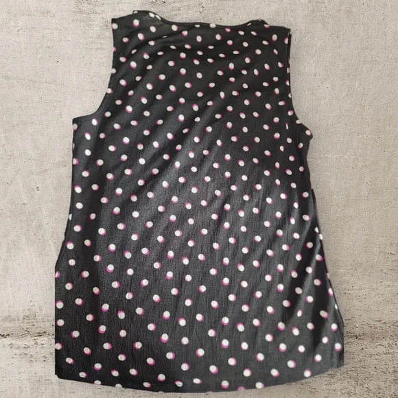 sleeveless blouse - Picture 2 of 4